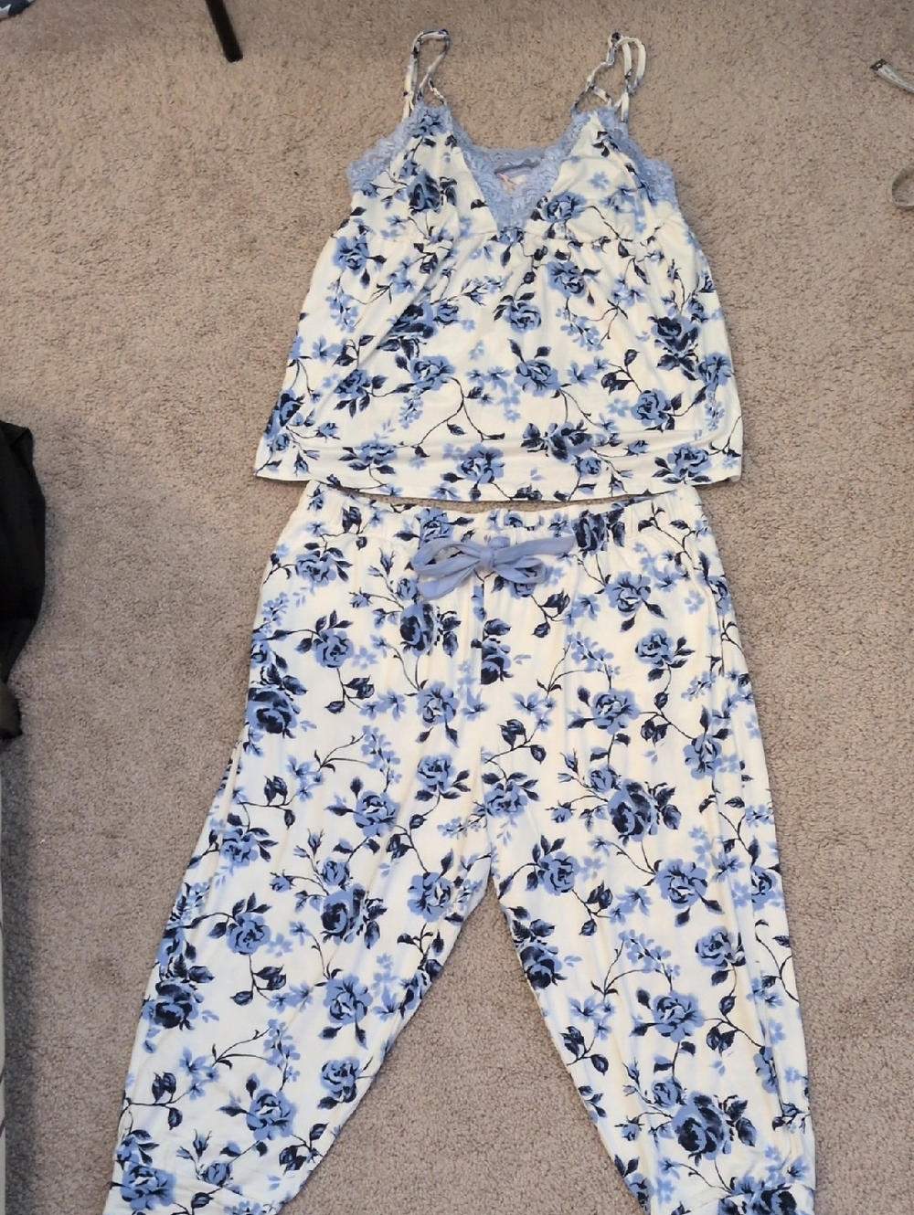 La Vie En Rose White and Blue Floral Lace-Trim Pajama Set